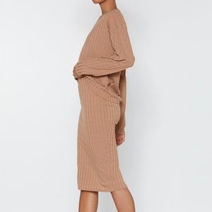 ❌SOLD❌Ribbed sweater and skirt Set